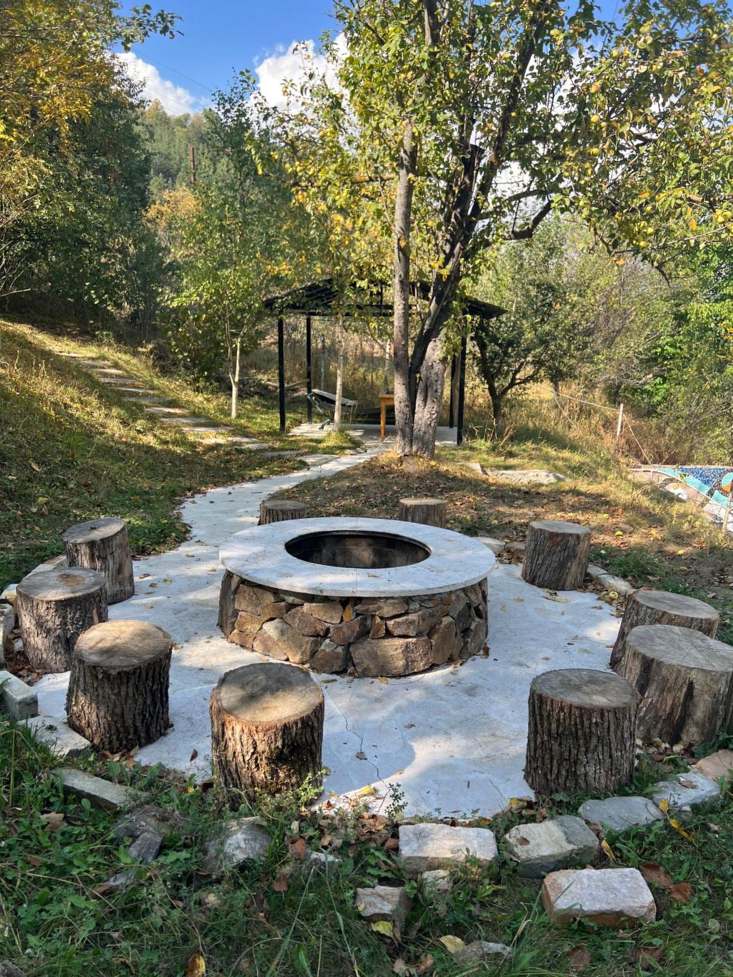 Dilijan Duplexヴィラ エクステリア 写真